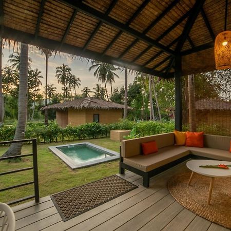 Suan Residence - Exotic And Contemporary Bungalows With Private Pool تشالوكلوم المظهر الخارجي الصورة